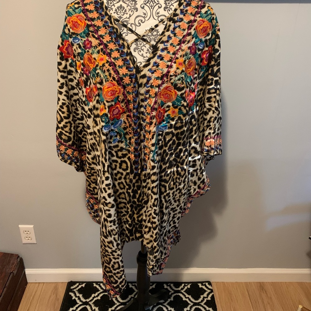Gorgeous cheetah kimono